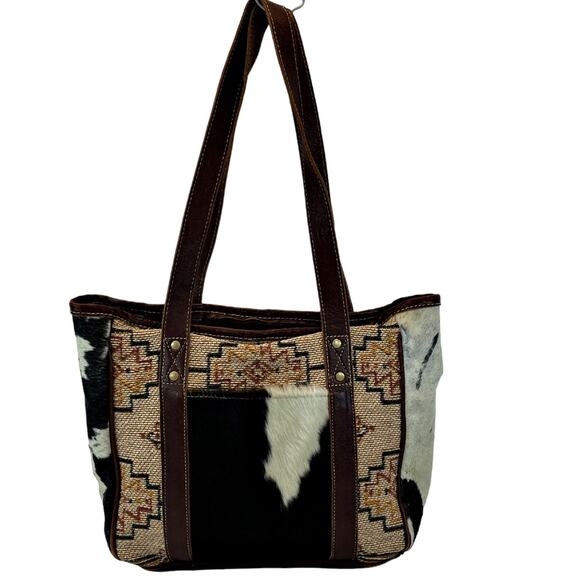 Myra Bag Beautiful Cow Hide Pocket Southwest Aztec Design Tote Bag Boho Western - Picture 1 of 9